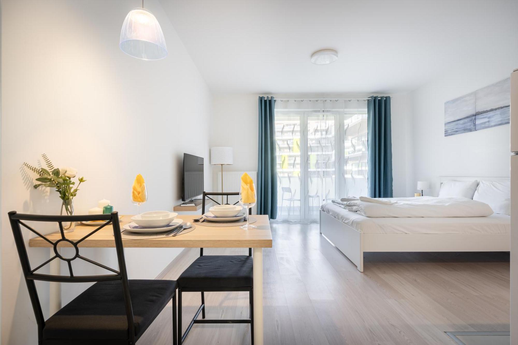 Grand Corvin Studio With Balcony Budapest Esterno foto