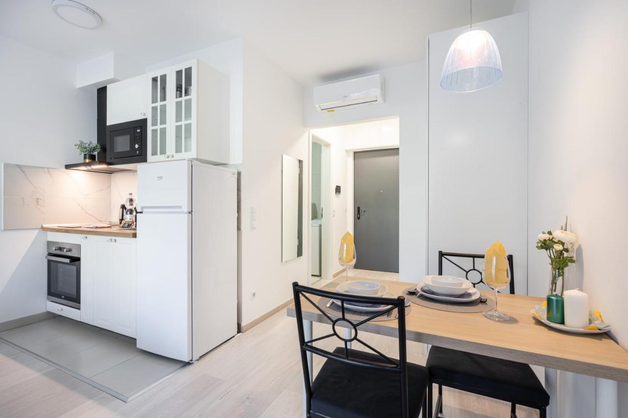 Grand Corvin Studio With Balcony Budapest Esterno foto